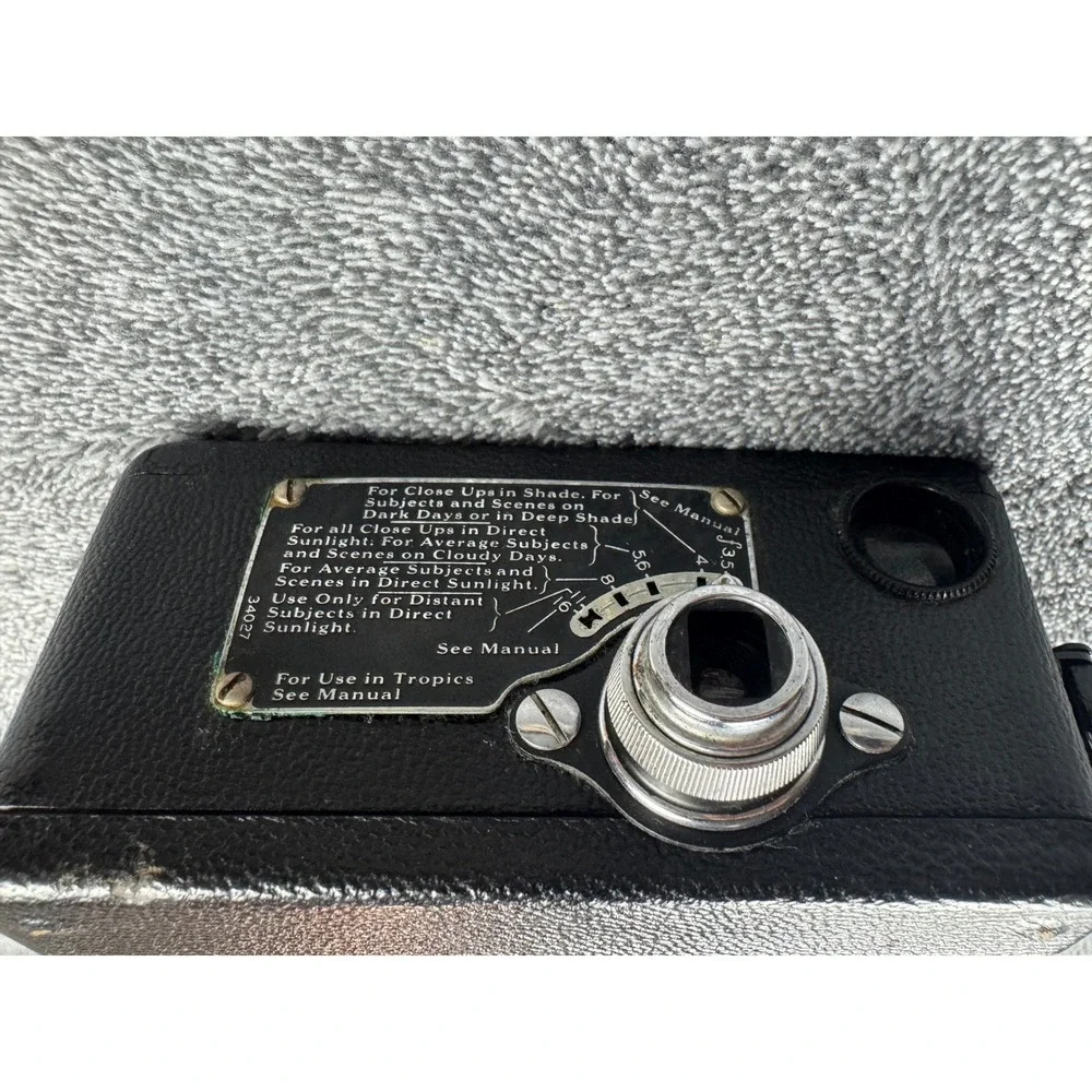 Vintage‎ Cine-Kodak Model BB 16mm Movie Camera Eastman Kodak Black Leatherette